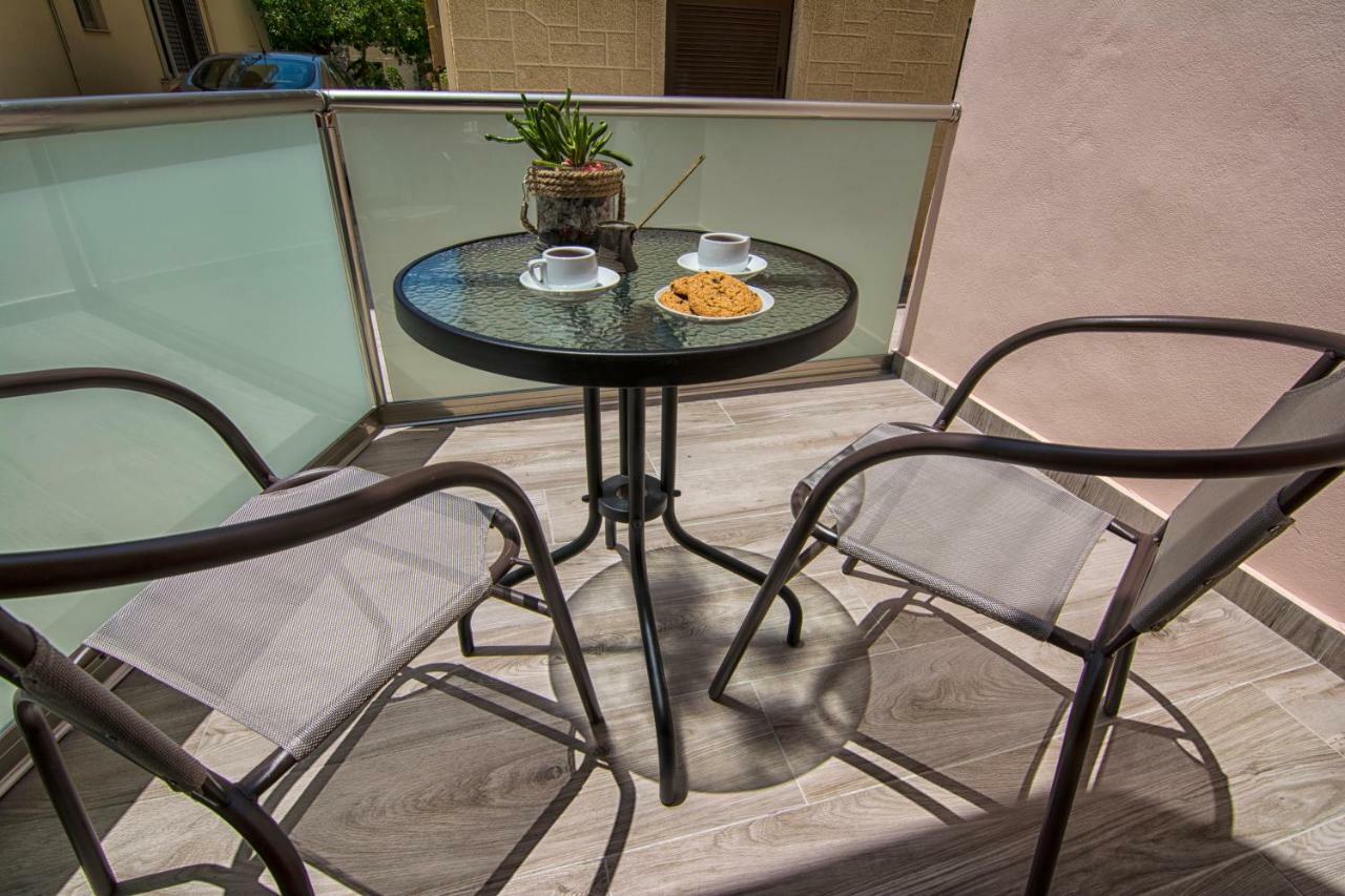 Pasiphae New Apartment Sea & City Chrissi Akti Chania Exterior foto